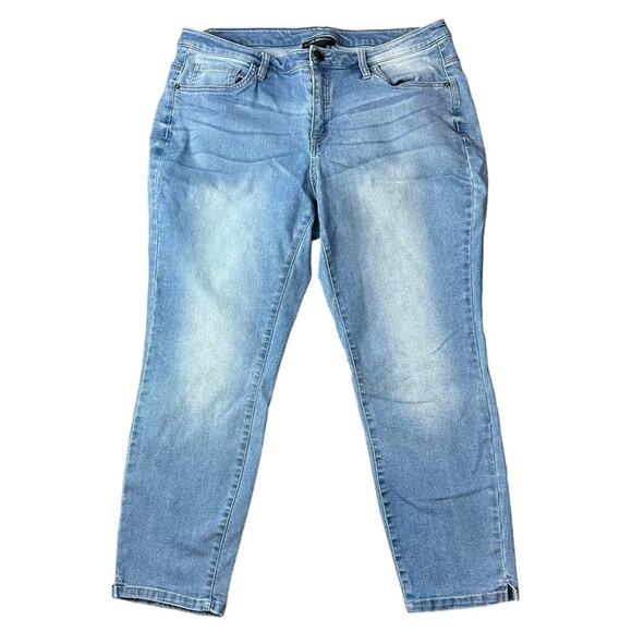 Lane Bryant Ankle Jeans Size 18 Light Wash - Picture 1 of 5